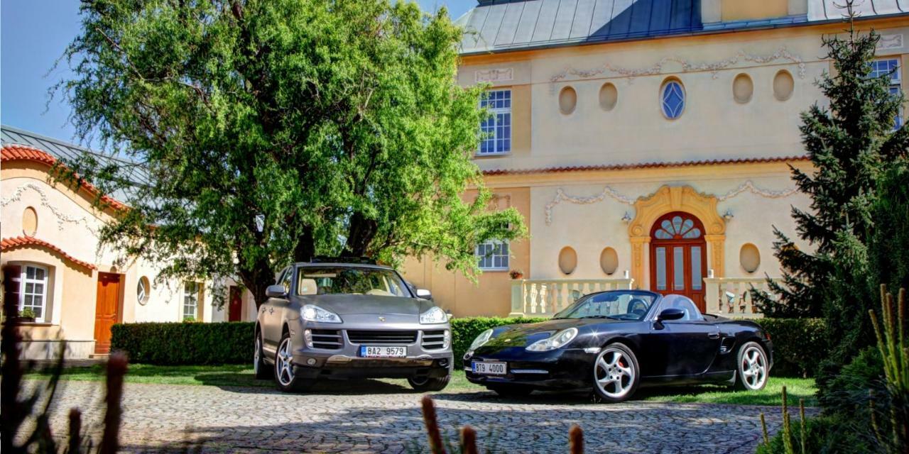 Penzion Tillerova Vila Lázně Bohdaneč Exteriör bild
